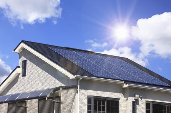 Pose et installation de système d'électricité solaire pour particuliers à Chambéry