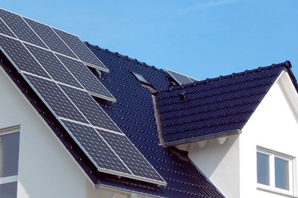 Installation de panneaux photovoltaïques pour immeuble Chambéry